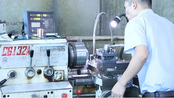 自動點膠機(jī)