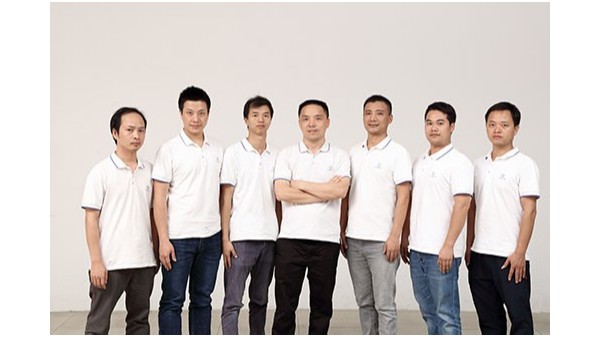 全自動點膠機(jī)廠