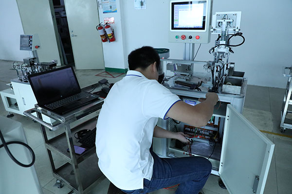 半自動(dòng)ab點(diǎn)膠機(jī)定制