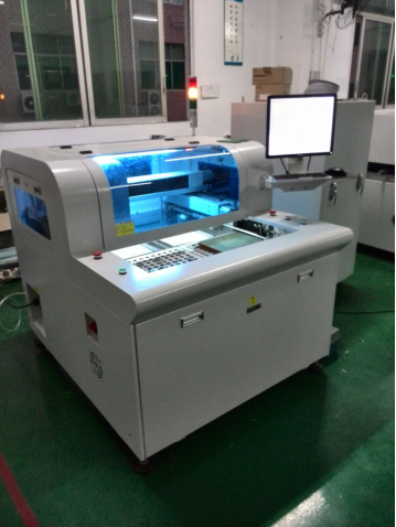 曲線分板機(jī)設(shè)備圖