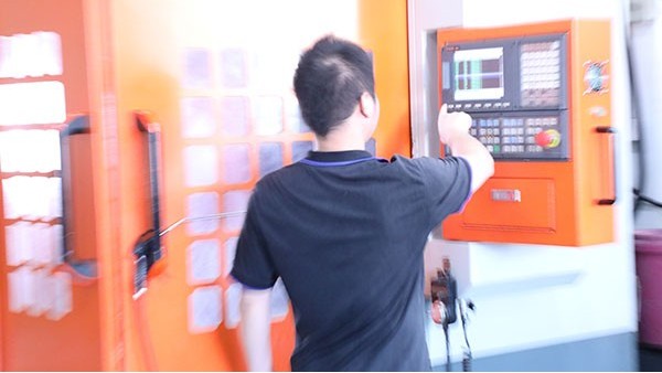 立式全自動點膠機