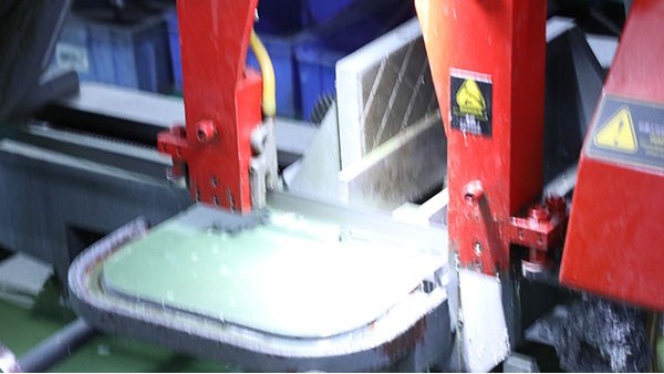 上海自動點(diǎn)膠機(jī)廠家