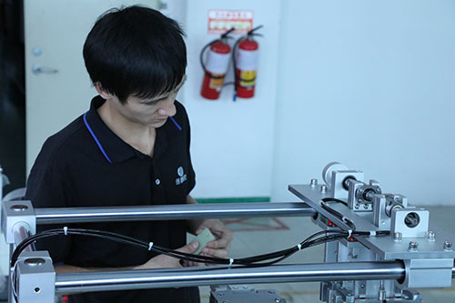 自動(dòng)點(diǎn)膠機(jī)多少錢(qián)