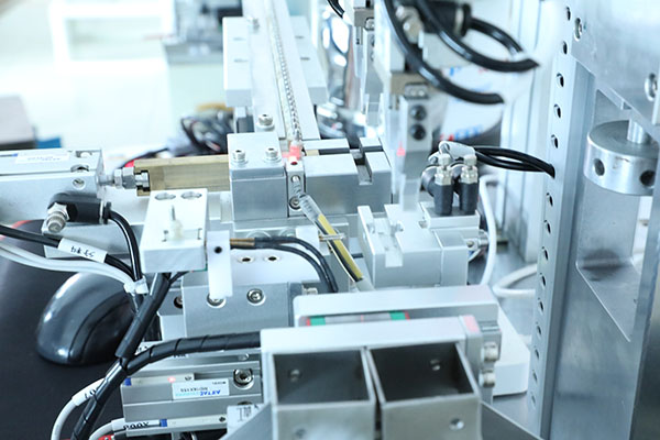 手動(dòng)點(diǎn)膠機(jī)的使用方法