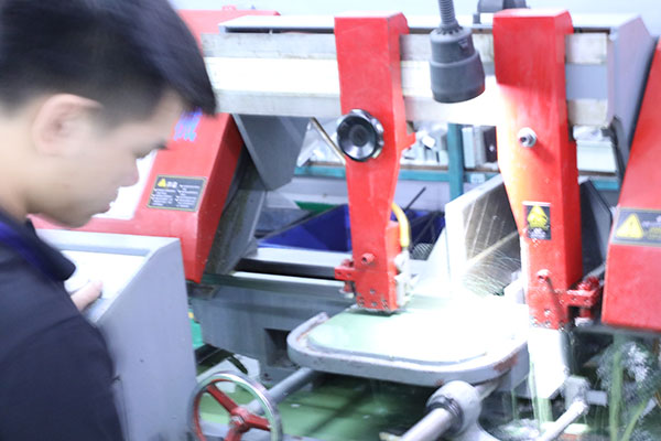 自動點膠機(jī)拉絲