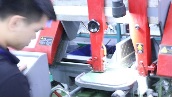 在線式噴射式點(diǎn)膠機(jī)