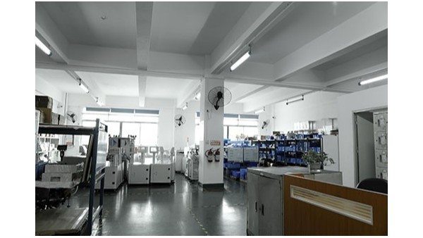 在線噴射式點膠機