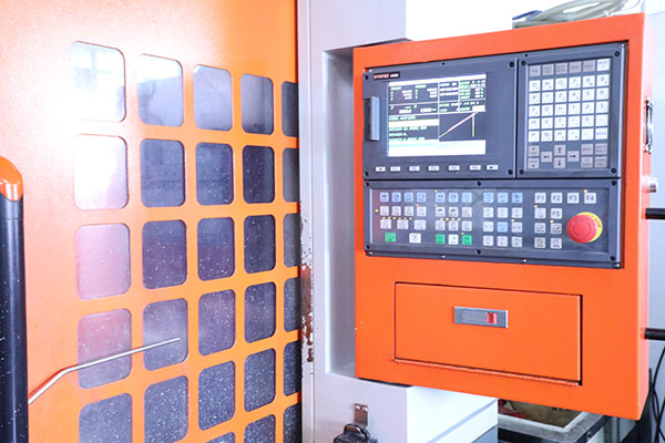 山東點(diǎn)膠機(jī)廠家